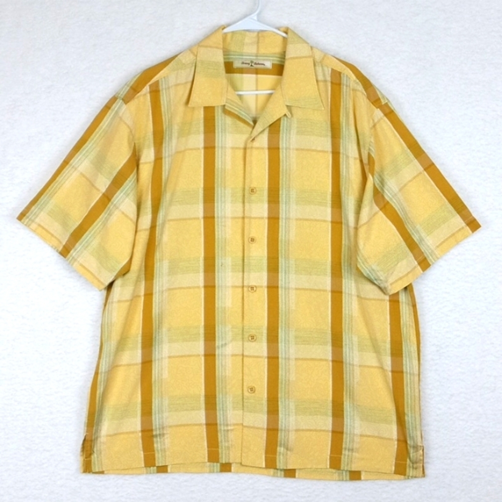 Tommy Bahama men's Sz. XL Short Sleeve Button Up Shirt